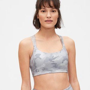 GapFit Eclipse Medium Support Strappy Sports Bra in Gray Camo NWT